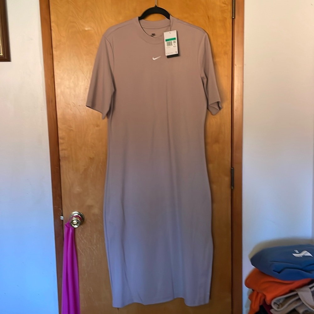 Women’s dress form fitting nwt